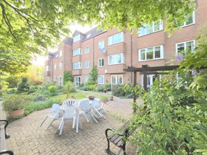 Photo 27- click for photo gallery